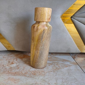 Les bouteilles en bois faites sur commande dans les mini tailles sont bouteille en bois écologique idéale pour stocker des huiles essentielles faites à partir du bois de manguier - Product Image 1