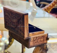 ARTISAN CRAFT Caja de Joyería de Madera Tallada Cuadrada, Hecha a Mano, Duradera, con Cerradura Secreta Grande |   Caja de Rompecabezas Personalizable con Logotipo, Arte Moderno