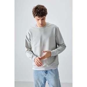 เสื้อสเวตเชิ้ตผู้ชายแบบพื้นฐาน ผ้าฝ้าย 100% เนื้อสัมผัสแบบสโตน นุ่มสบาย ทรงมาตรฐาน-88363 - Product Image 5