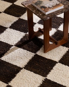 Alfombra a cuadros personalizada, Alfombra tejida verde plana hecha a mano, lana de Nueva Zelanda, alfombra de producción ética duradera de 10mm para sala de estar - Product Image 2