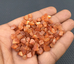 Colección de 50 piezas Piedra solar natural 4-6MM Hermosas piedras preciosas sueltas crudas brillantes Paquete de 50 - Product Image 4