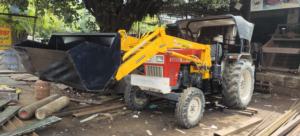 Cargador Frontal para Tractor Vishwakarma Agro, 45 HP, Hidráulico, 1200 kg, Garantía de 6 Meses - Product Image 2