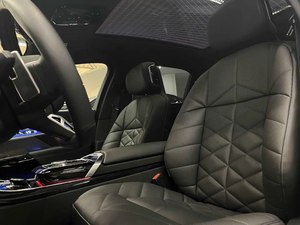 BMW Série 7 2024 d'occasion en excellent état - Product Image 4