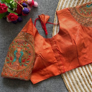 Premium Collection Banarasi Jecquard Soie Avec Travail À La Main Et Fil Travail Blouse Fabricant Et Fournisseur De Surat - Product Image 1