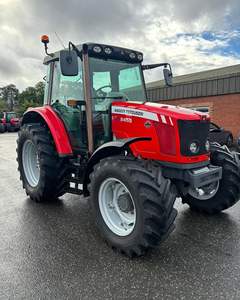 Máquinas agrícolas seminuevas Massey Ferguson, tractores de oruga y ruedas usados reconocidos por su fiabilidad - Product Image 1