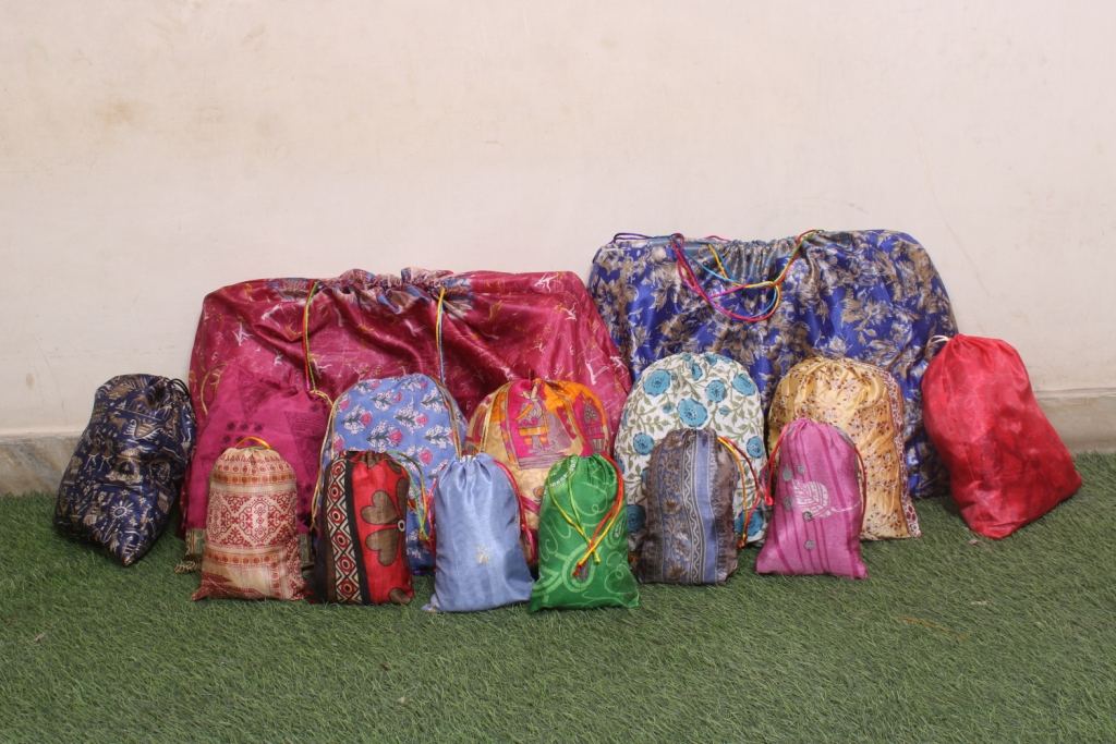 ตามที่แสดงในภาพ