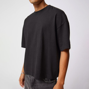 Personalizado Color sólido manga corta recortada Boxy Fit camiseta verano gota hombro 100% algodón logotipo personalizado Crop Top camisetas - Product Image 1