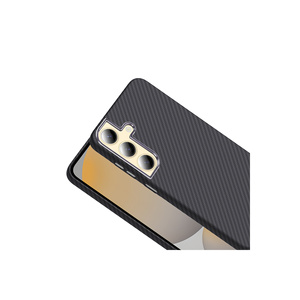 Coque en silicone souple à texture carbone édition titane désertique compatible MagSafe pour Samsung Galaxy S24 Plus - Product Image 6