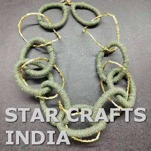 Pendentif en métal avec cuir travail nouveauté meilleure qualité collier serti de boucles d'oreilles accessoires de bijoux de mode pour femmes - Product Image 6