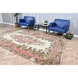 Vintage Large Rug 5.6x9.1 ft, Turkish <b>Red</b> Camouflage <b>Wool</b> Rug - Product Image 4