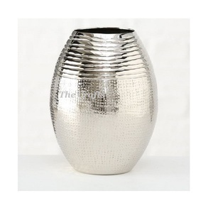 Ensemble de trois tailles de vase à fleurs en métal de couleur noire pour la décoration de la maison et de l'hôtel - Product Image 5