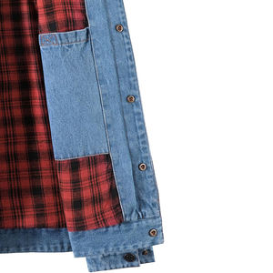 Veste en jean enduite pour homme de qualité supérieure, coupe ajustée, col rabattu, logo sur le devant, style streetwear hivernal - Product Image 6