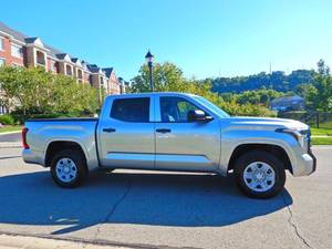 Toyota Tundra SR d'occasion à bas prix, modèle 2024, à vendre - Product Image 5