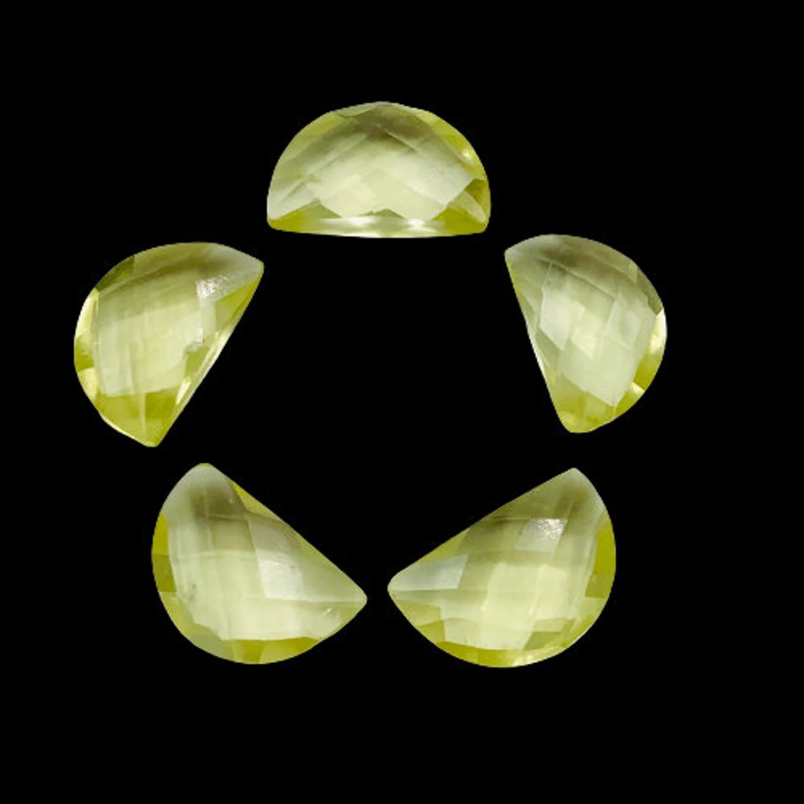 เช่นเดียวกับภาพ