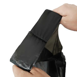 Bolsas de camisetas de plástico PE negro personalizadas directas de fábrica, estiramiento fuerte, reutilizable para embalaje - Product Image 5