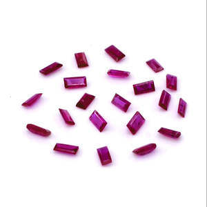 Rubis naturels du Mozambique non traités, calibrés en baguettes 2x4mm 2.5x5mm, variété rouge, péridot, pierre de lune arc-en-ciel, tanzanite, opale - Product Image 1