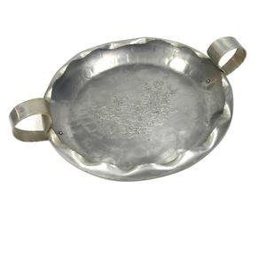 Ensemble de 2 plateaux de service en métal de forme arrondie pour servir de délicieux plats, desserts dans les hôtels et les restaurants, utilisation pour la restauration - Product Image 2