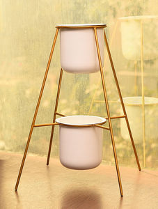 Métaux fabriqués de haute qualité et résistants à la rouille, nos jardinières assurent la longévité même dans les conditions les plus difficiles. - Product Image 5