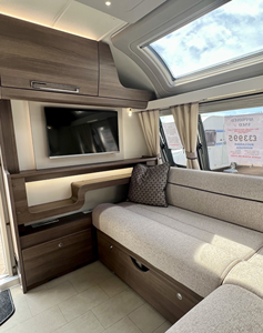 Autocaravana de Lujo Ligera con Diseño Plegable y Moderno con Luces LED para Viajes, Campamentos, Turismo y Vida al Aire Libre - Product Image 4
