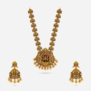 Antique Necklace 190688 Elegant and Timeless <b>Accessory</b> for <b>Wedding</b> Occasions - Product Image 1