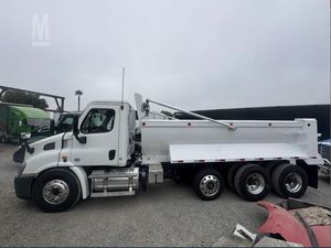 Camiones Volquete Usados Freightliner Cascadia 1130 - Product Image 4