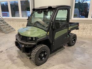 รถอเนกประสงค์ John Deere UTV ราคาประหยัด ขับเคลื่อน 4 ล้อ เกียร์ธรรมดา เครื่องยนต์ 4 จังหวะ น้ำมันเบนซิน/ดีเซล สีเขียว-เหลือง เบาะนั่งสีเขียว-เหลือง รับน้ำหนักได้ 300-400 กก. - Product Image 3