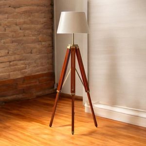 Lampe sur pied en bois avec abat-jour en coton de jute beige, hauteur réglable, finition en laiton antique, vente en gros - Product Image 4