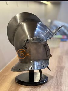 Casque en acier à visage ouvert de style médiéval européen avec visière, armure artisanale pour l'exposition, la reconstitution historique, la décoration et les collectionneurs - Product Image 5
