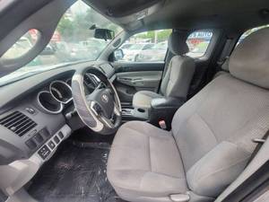 Precio bajo, Toyota Tacoma 2014, auto usado en venta - Product Image 3