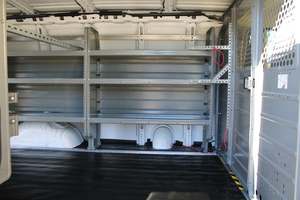 Chevrolet Express Cargo 2500 RWD 2017 Económico con Volante a la Izquierda/Derecha - Product Image 2