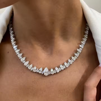 Collier de luxe entièrement serti de diamants taille poire, style chaîne cubaine Miami, pour un look hip-hop affirmé
