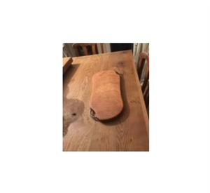 Plateau en bois élégant avec poignées métalliques robustes, parfait pour servir des collations, des boissons et des objets décoratifs en provenance d'Inde - Product Image 2