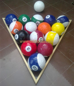 Tamaño 4 Bolas de juego Snooker Fútbol Billar en un juego - Product Image 1