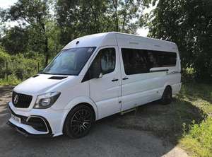 Encuentra un icono similar a la autocaravana de lujo Mercedes-Benz Sprinter Grand Canyon 4x4. - Product Image 2