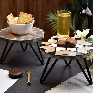 Support à gâteau en résine incrustée de haute qualité fabriqué à la main avec finition lisse pour la décoration de la maison au prix de gros par Aaliyan Impax - Product Image 4