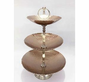 Venta caliente hecho a mano Metal Cake Display Stand fabricante nueva llegada hecho a mano decorativo Metal Cake Stand al mejor precio - Product Image 1