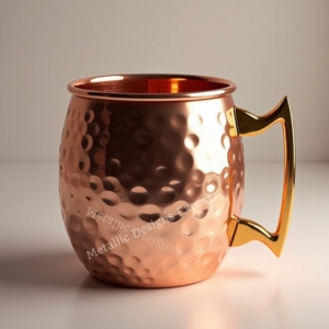 Taza de cobre martillado hecho a mano con mango clásico de latón metálico para cócteles de mulas de Moscú, bebidas refrigeradas para beber - Product Image 3