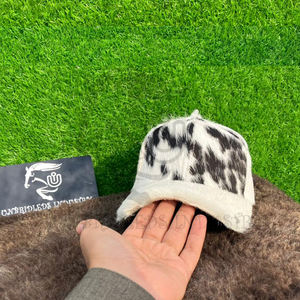 Gorra Casual de 6 Paneles de Cuero Vacuno Natural Negro y Blanco, Transpirable e Impermeable para Actividades al Aire Libre - Product Image 3