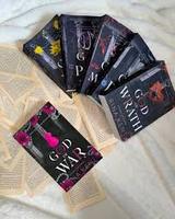 L'héritage des dieux : Coffret de 6 romans d'amour sombre, six histoires palpitantes sur le thème du pouvoir, de l'obsession et de la rédemption (approvisionnement en gros)