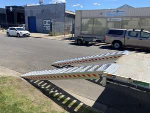 Rampa de Aluminio Dentada de 2.4 m, Producto al por Mayor, 3.0 T, para Carga de Camiones, Compuesta de Plástico y Acero - Product Image 4