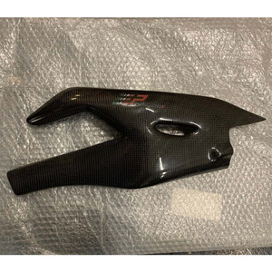 Protection de bras oscillant gauche en fibre de carbone, état neuf, pour Yamaha R1 2015 - Product Image 1