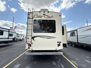 รถฟอร์เรสทริเวอร์ เซดาร์ครีก ซิลเวอร์แบ็ค 33IK ปี 2018 มือสอง - Product Image 3