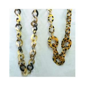 Dernier modèle de collier en résine de bois fait à la main collier en résine de bois de mode poli pour les femmes utilisation de fête - Product Image 5