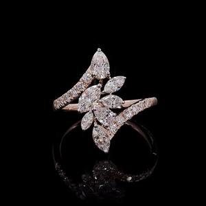 1.43 Ct Lab Grown Diamond Bague de fiançailles Formes mélangées VVS-VS Clarté Certifiée 14K Or Rose Ethique Fine Jewelry - Product Image 1