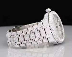 Montre-bracelet pour homme de style hip-hop, diamant moissanite, clarté VVS, mouvement à quartz, bracelet en acier inoxydable, bijoux artisanaux - Product Image 3