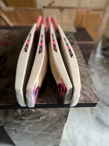 Bate de madera de sauce natural de alta calidad para tenis y cricket Producto de la mejor calidad a la venta - Product Image 4