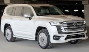 SUV Usado Barato 2022 GCC R20 AWD con Asientos de Cuero, Aire Acondicionado, Automático, Volante a la Izquierda, Neumáticos R18, Sedán Euro IV - Product Image 4