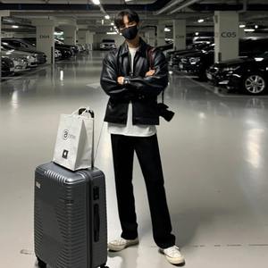 Chaqueta de cuero PU de lona para hombre Chic coreano Abrigo negro de Otoño de moda simple con doble cremallera y solapa Casual Chic Wears - Product Image 5