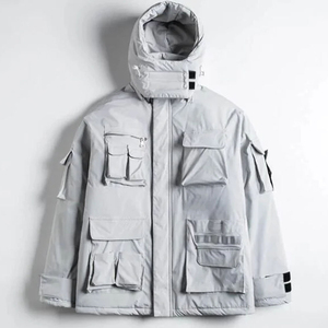 Vente en gros de haute qualité Oem coupe-vent fonctionnel pour homme noir Techwear Cargo Jacket Coat multi-poches à capuche - Product Image 1