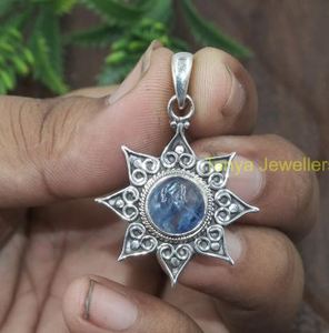 Colgante de Cianita Azul Natural, Plata de Ley 925, Colgante de Estrella, Collar con Piedra Preciosa, Colgante Elegante para Mujer - Product Image 2